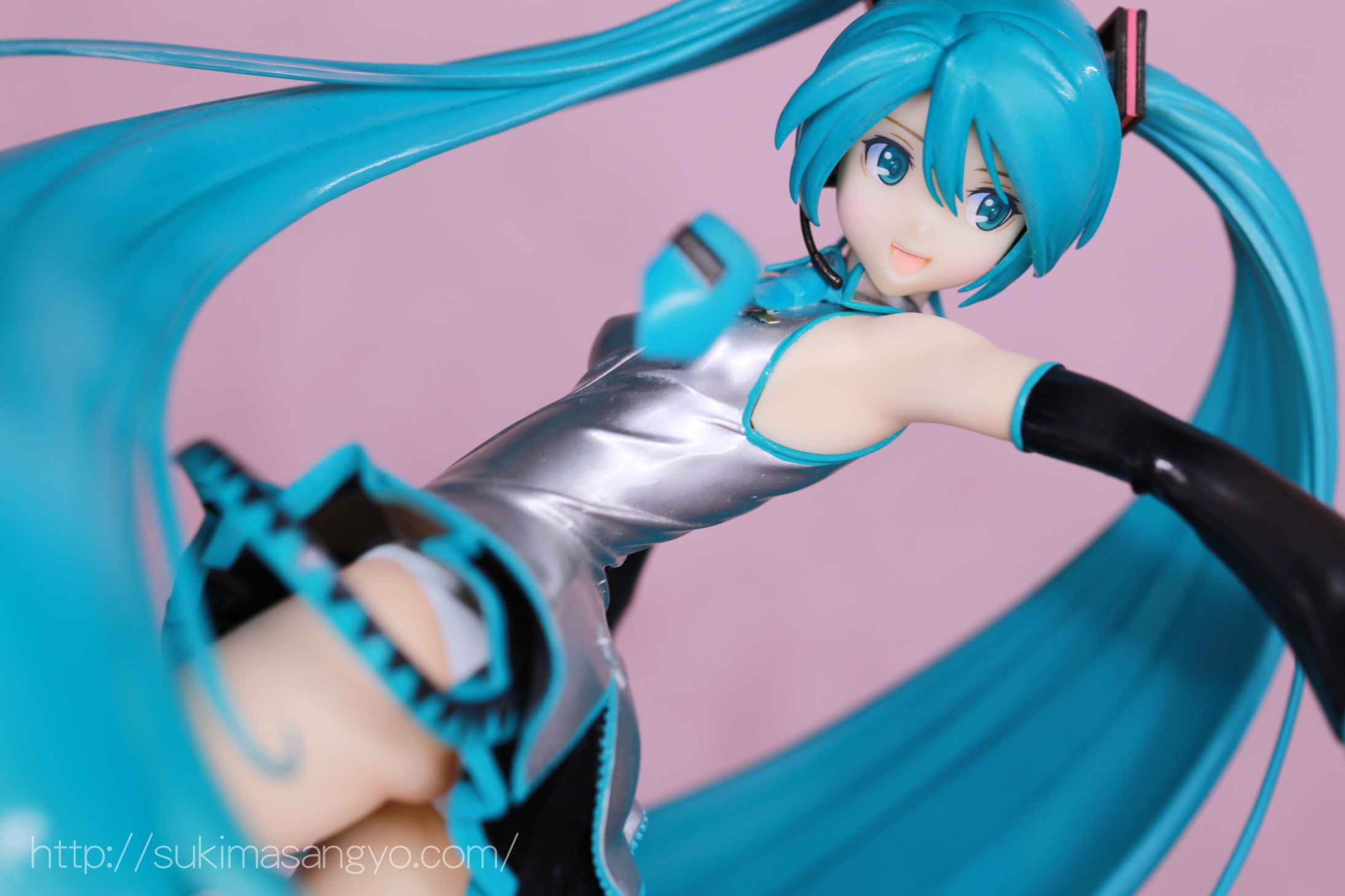 初音ミク Tony ver. (1/7スケールPVC塗装済み完成品)-